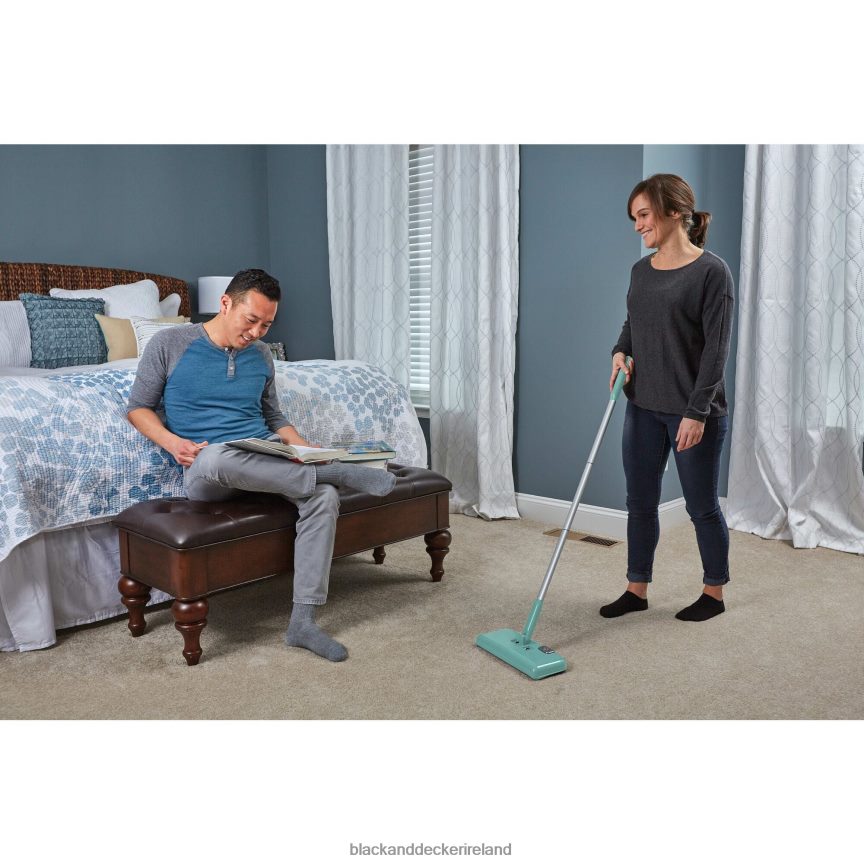 BLACK+DECKER Powered Floor Sweeper 2TNNR2102 Cleaning