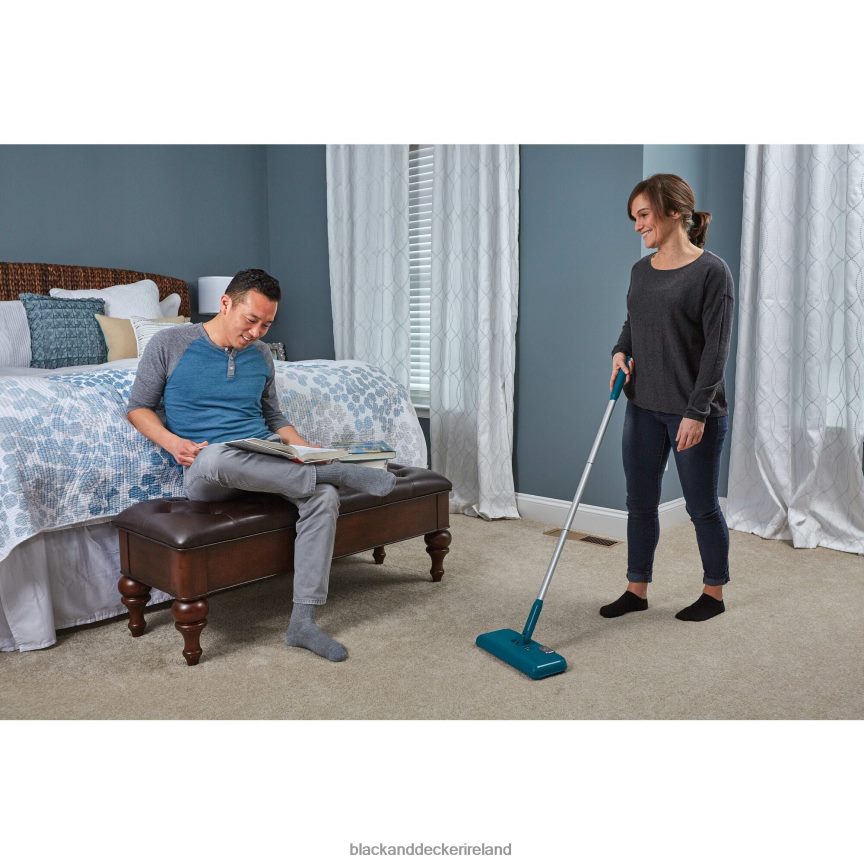 BLACK+DECKER Powered Floor Sweeper 2TNNR2103 Cleaning