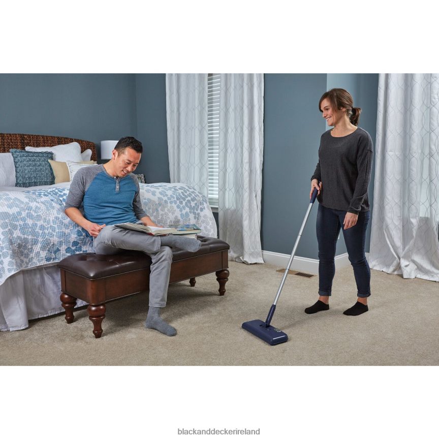 BLACK+DECKER Powered Floor Sweeper 2TNNR2104 Cleaning