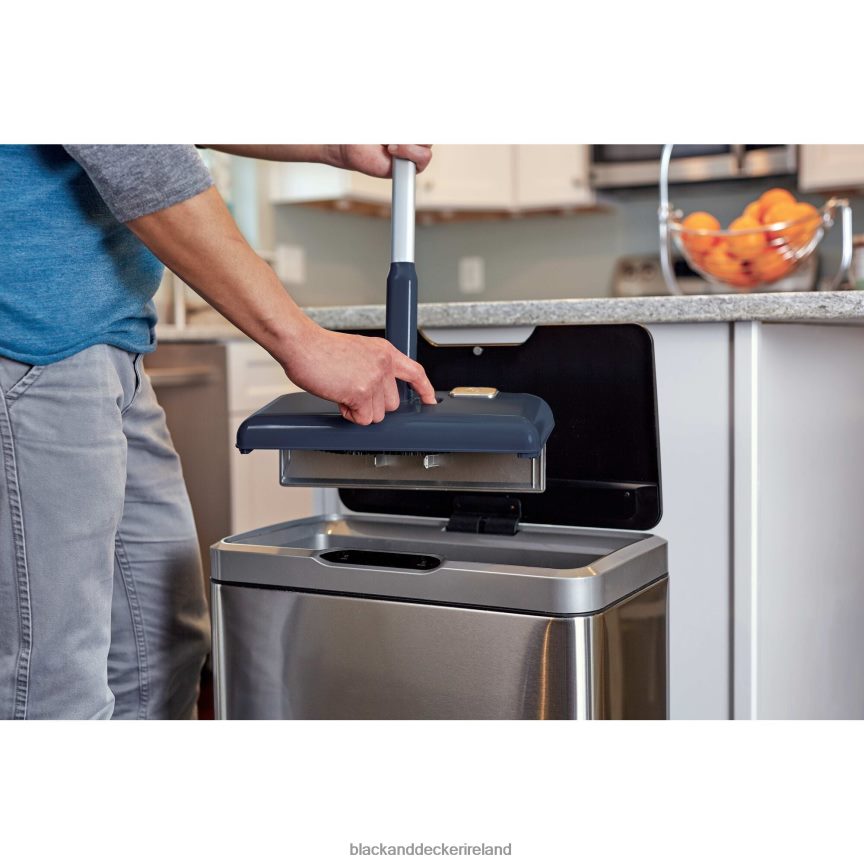 BLACK+DECKER Powered Floor Sweeper 2TNNR2104 Cleaning