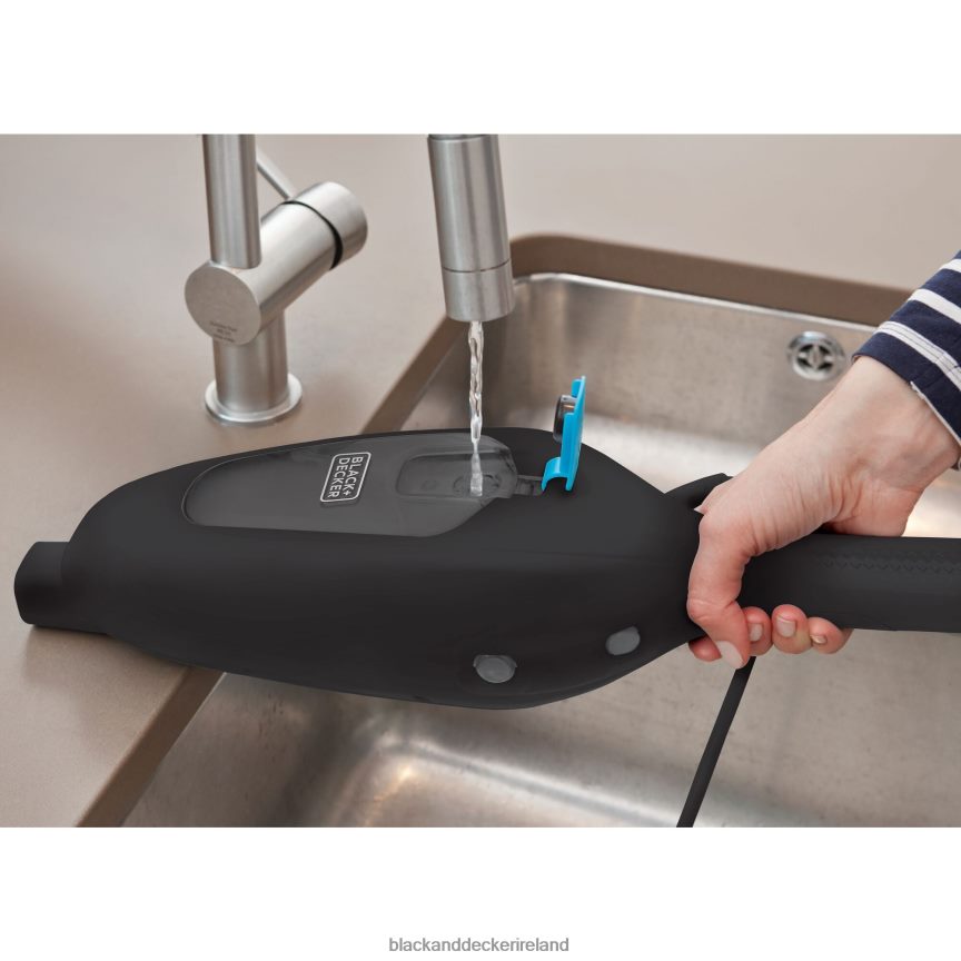 BLACK+DECKER Classic SteamMop 2TNNR2112 Cleaning