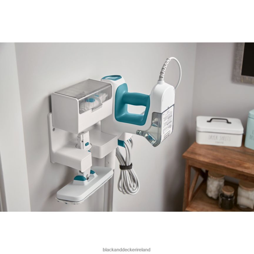 BLACK+DECKER Multipurpose Steam Cleaning System featuring SteamMop 2TNNR2108 Cleaning