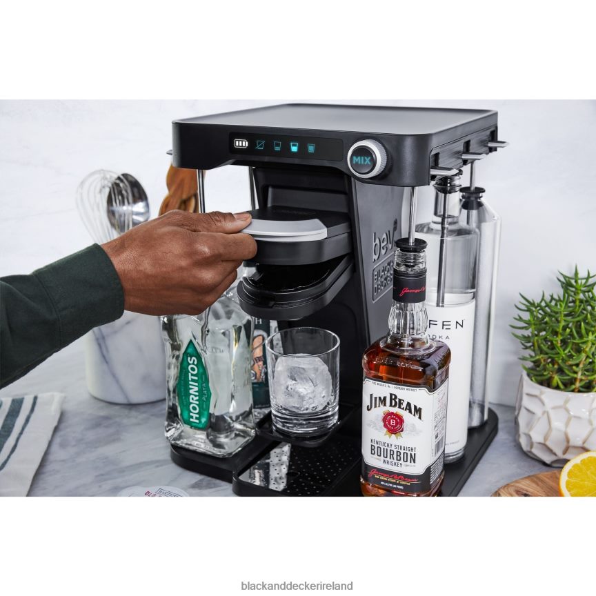 BLACK+DECKER bev cordless cocktail maker 2TNNR2323 Kitchen