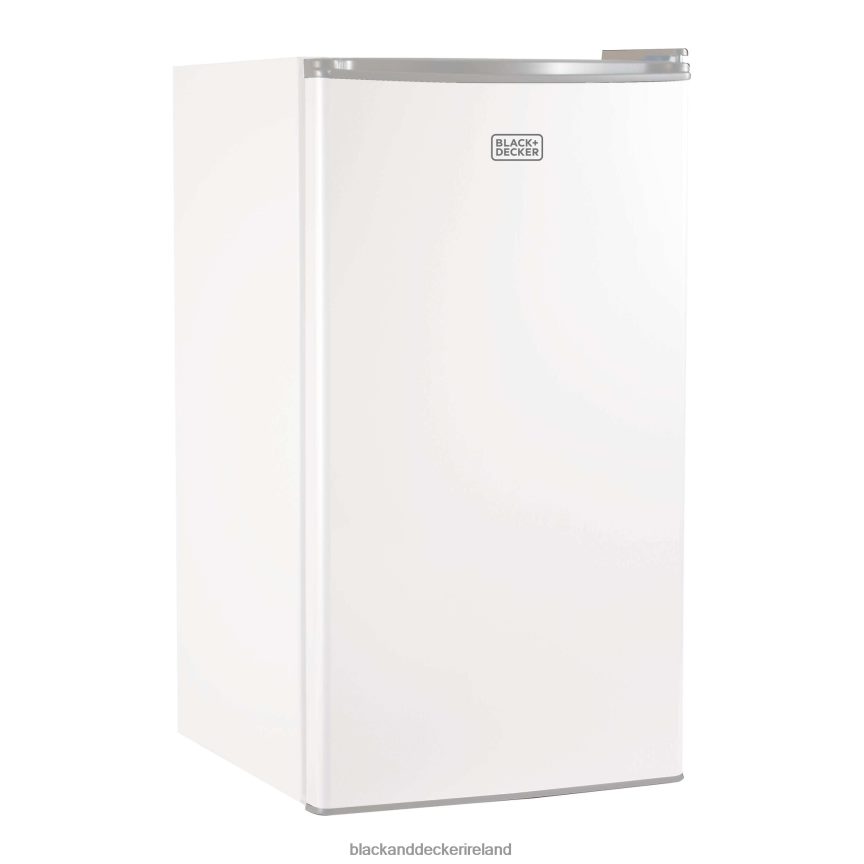 BLACK+DECKER 3.2 Cu. Ft. Energy Star Refrigerator With Freezer 2TNNR2309 Kitchen