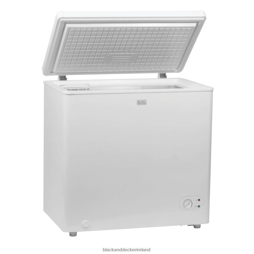 BLACK+DECKER 5.5 Cu. Ft. Chest Freezer 2TNNR2300 Kitchen