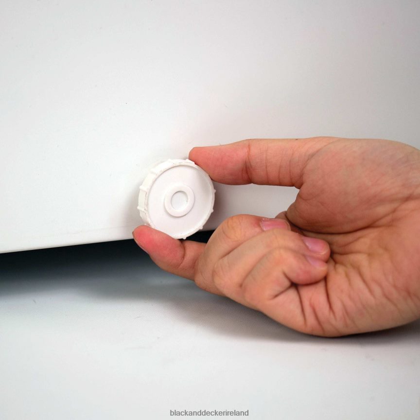 BLACK+DECKER 5.5 Cu. Ft. Chest Freezer 2TNNR2300 Kitchen