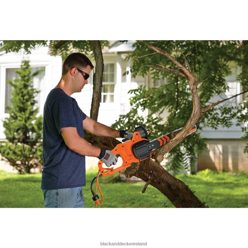 BLACK+DECKER 8 Amp 14 In. Electric Chainsaw 2TNNR2392 Outdoor