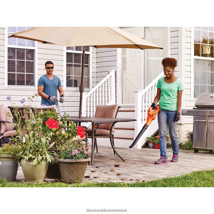 BLACK+DECKER 20V Max Cordless Sweeper 2TNNR2429 Outdoor