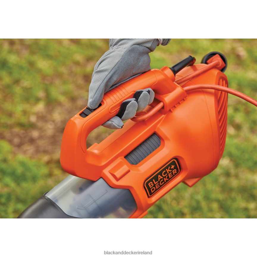 BLACK+DECKER Leaf Blower Axial 9-Amp 2TNNR2445 Outdoor