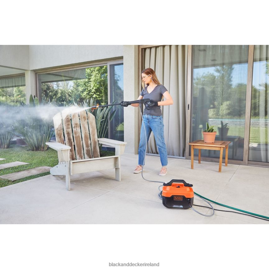 BLACK+DECKER 1600-Psi 1.2-Gpm Pressure Washer 2TNNR2470 Outdoor