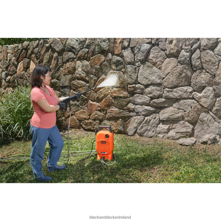 BLACK+DECKER 1700 Psi 1.2 Gpm Pressure Washer 2TNNR2471 Outdoor