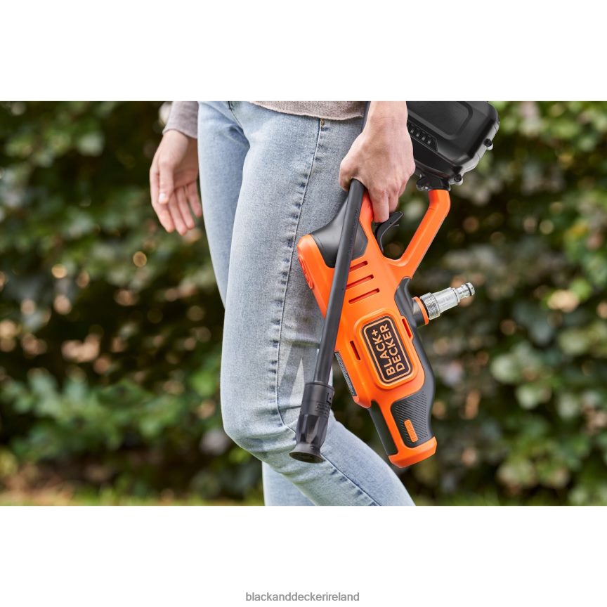 BLACK+DECKER 20V MAX Pressure Washer 350 PSI 2TNNR2469 Outdoor
