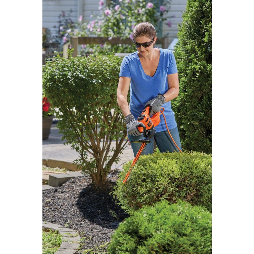 BLACK+DECKER 16 In. Electric Hedge Trimmer 2TNNR2496 Outdoor