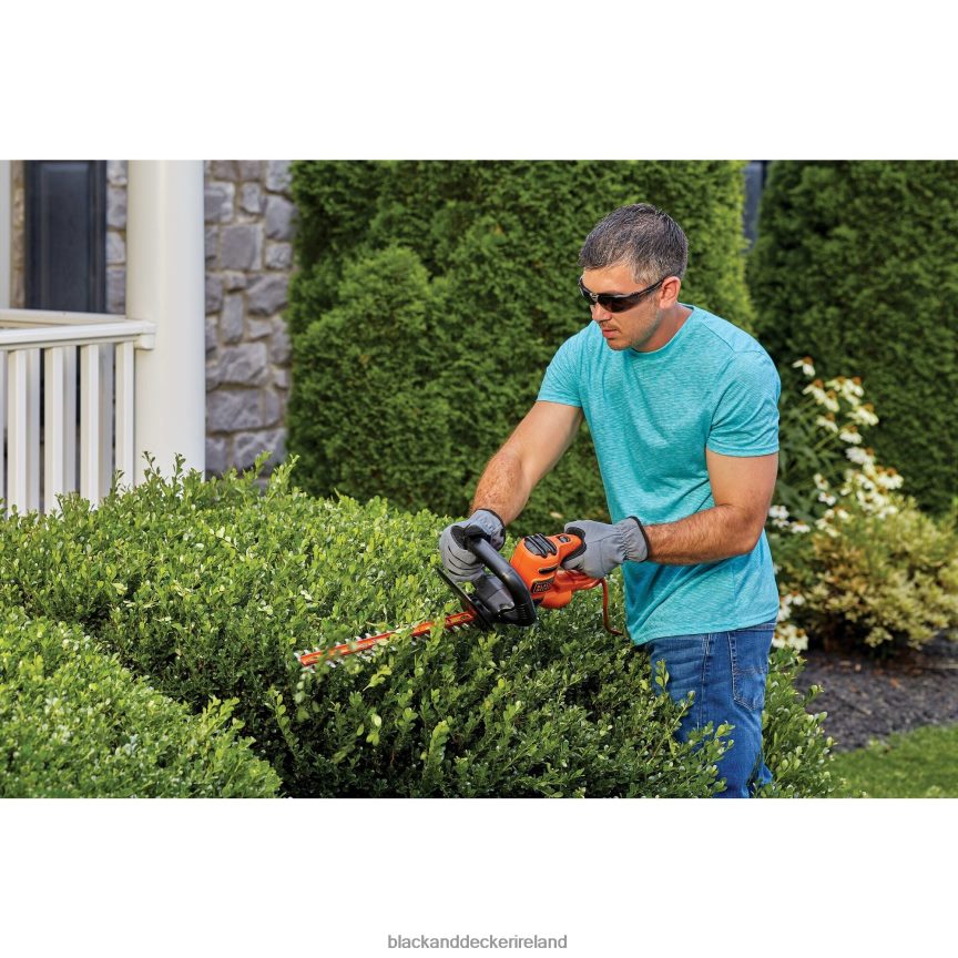 BLACK+DECKER 16 In. Electric Hedge Trimmer 2TNNR2496 Outdoor