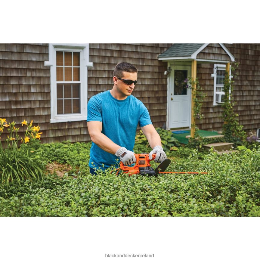 BLACK+DECKER 16 In. Electric Hedge Trimmer 2TNNR2496 Outdoor