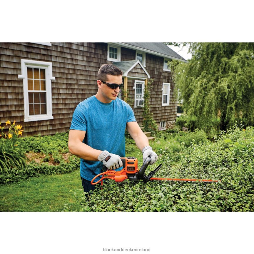 BLACK+DECKER Electric Hedge Trimmer 22-Inch 2TNNR2508 Outdoor