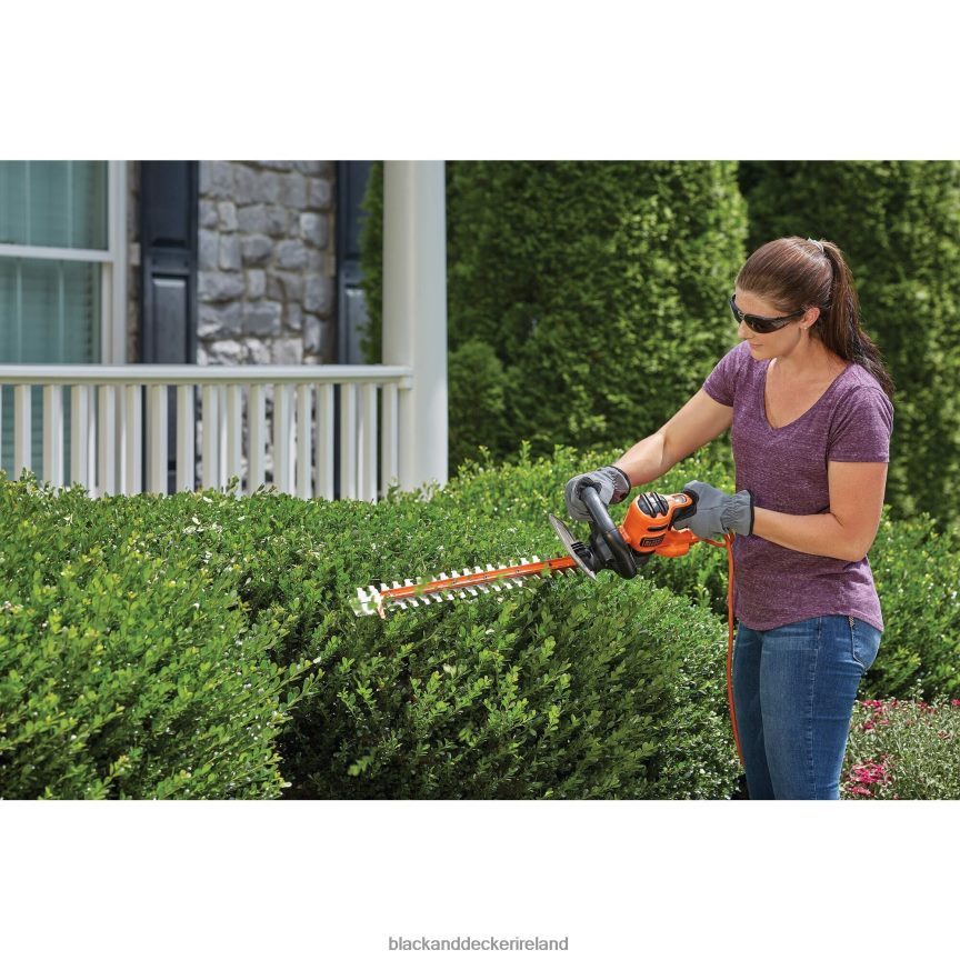 BLACK+DECKER Hedge Trimmer With Sawblade Electric 22-Inch 2TNNR2509 Outdoor