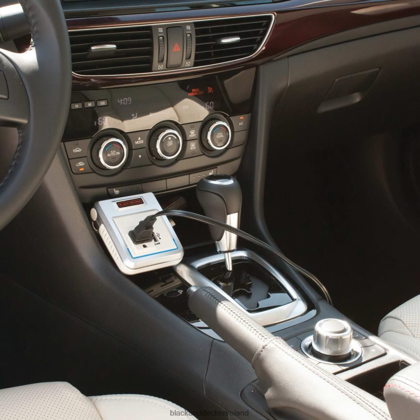 BLACK+DECKER 120 Watt Power Inverter 2TNNR2731 Tools