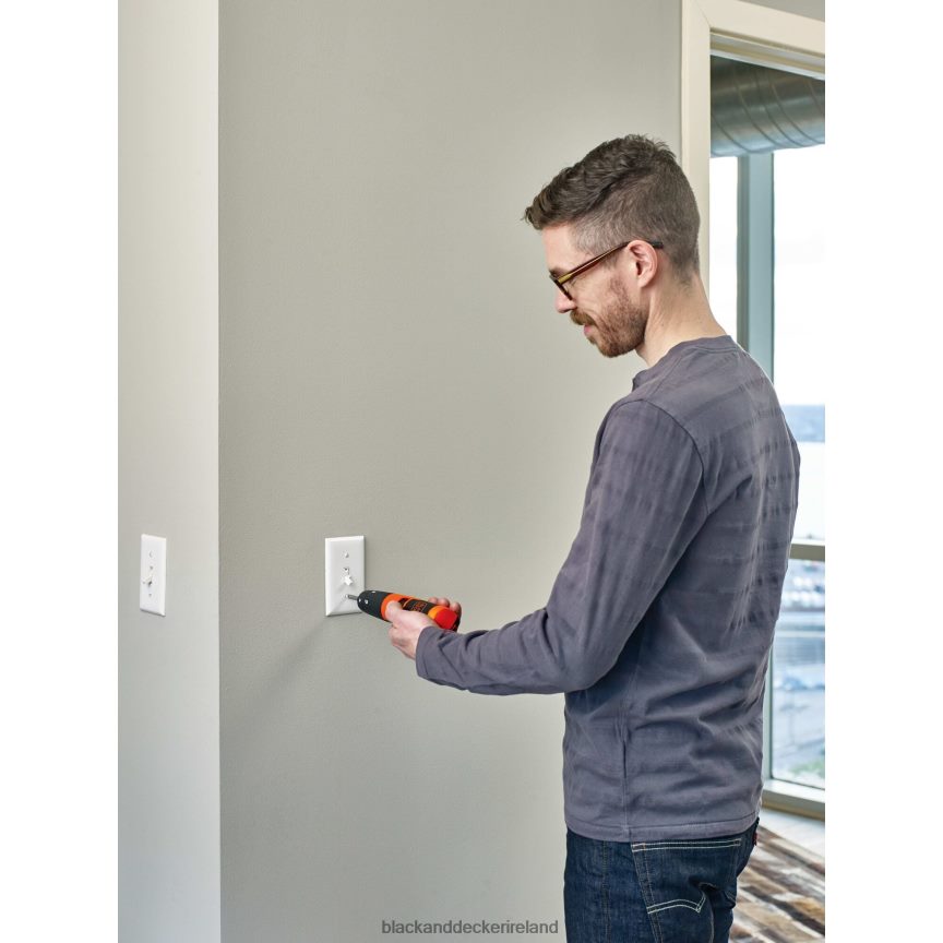 BLACK+DECKER 2.4V MAX Rechargeable Screwdriver 2TNNR2589 Tools