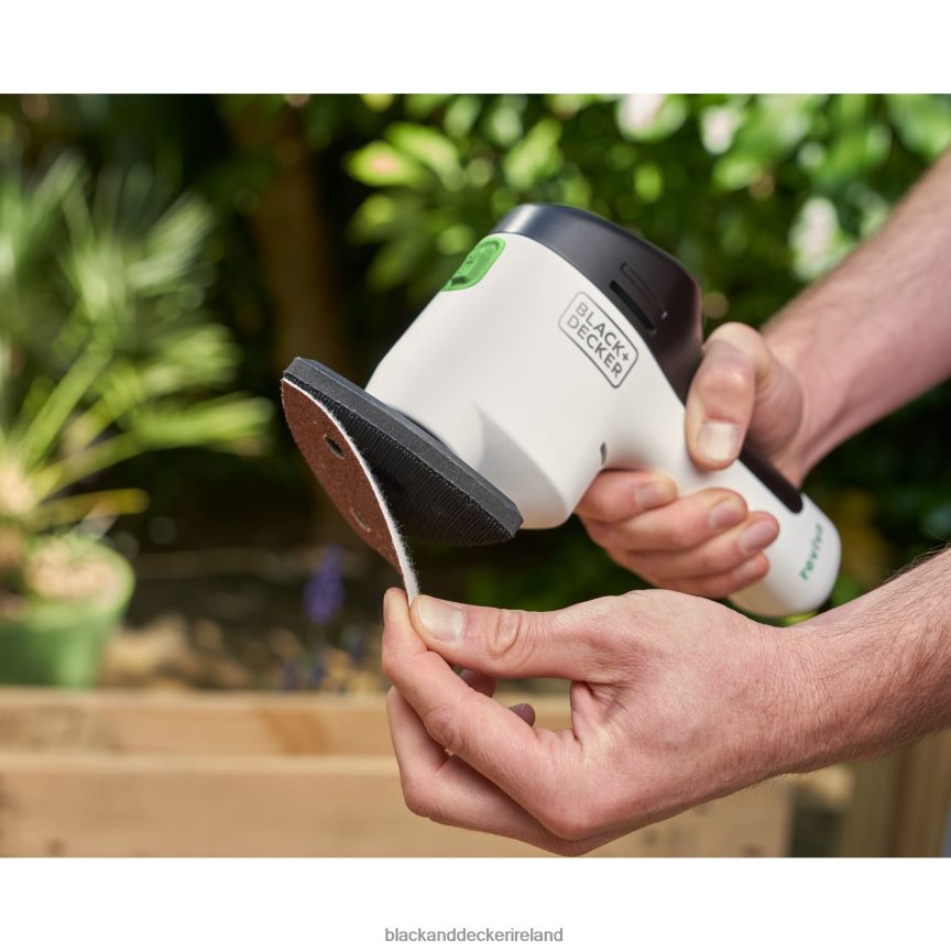 BLACK+DECKER reviva 12V MAX Cordless Detail Sander with Charger 2TNNR2616 Tools